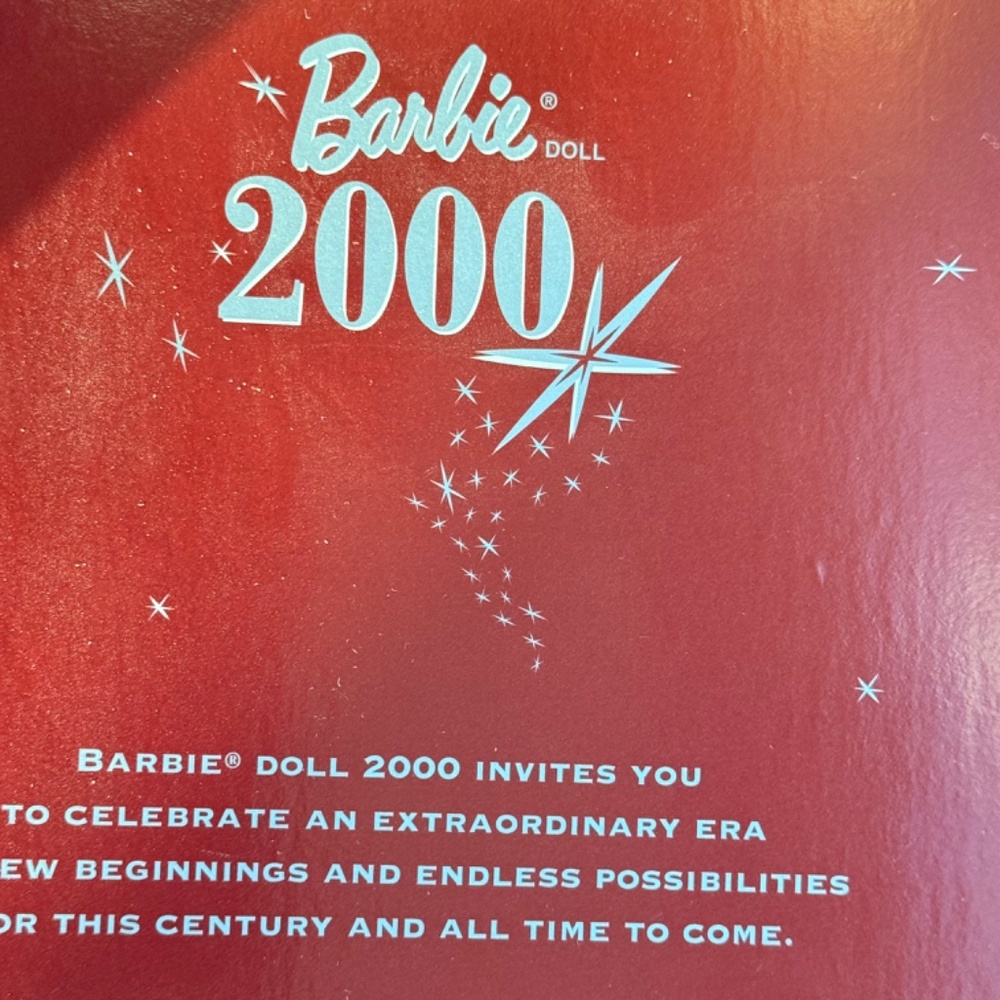 BARBIE 2000 Collector Edition Doll - Picture 7 of 8